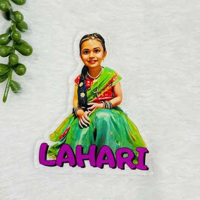 Product 31 round kids name hanging